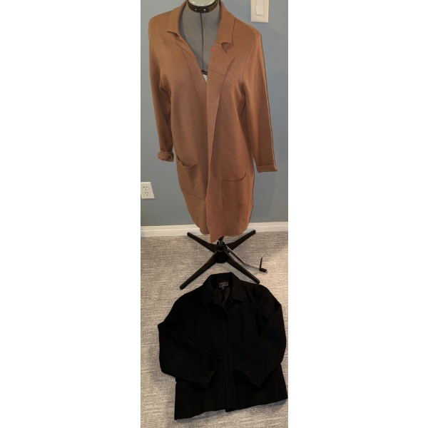Refined Ladies Outerwear Size Small
