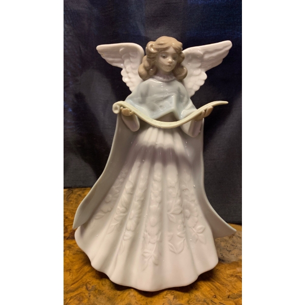 LLADRO Porcelain Angel Tree Topper 6.5T