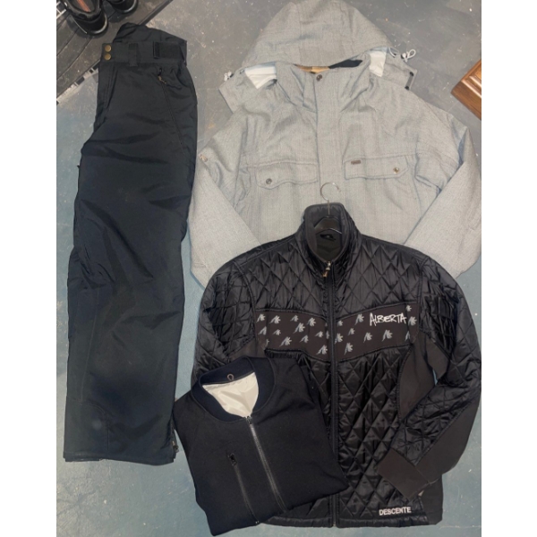 Men's Jacket & Snowpants w/ inner fleece Jacket also  Size M-L