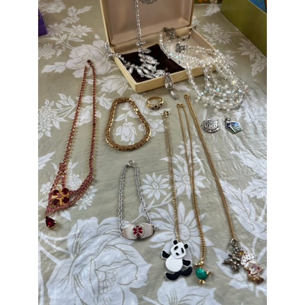 Variety of fashion, jewellery rings, bracelets, necklaces, something for all ages. 