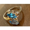 Image 2 : Yellow Gold 10K Stamped Ring, Blue Stones, Weighs 3.00g 