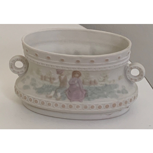 LLADRO Spain Porcelain Wide Vase Decorated Centre Piece - 4.5W, 2.5T 