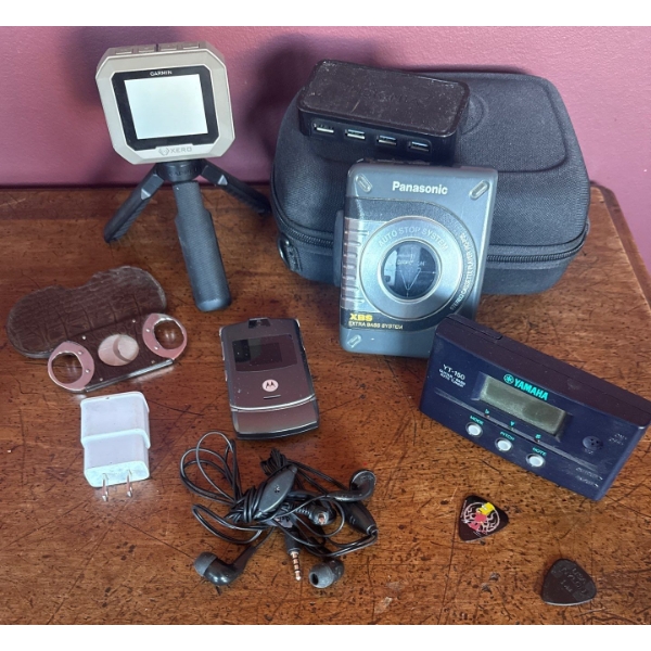 Gadget Pack - Yamaha Guitar Tuner w/ Garmin Device Panasonic Walkman & More