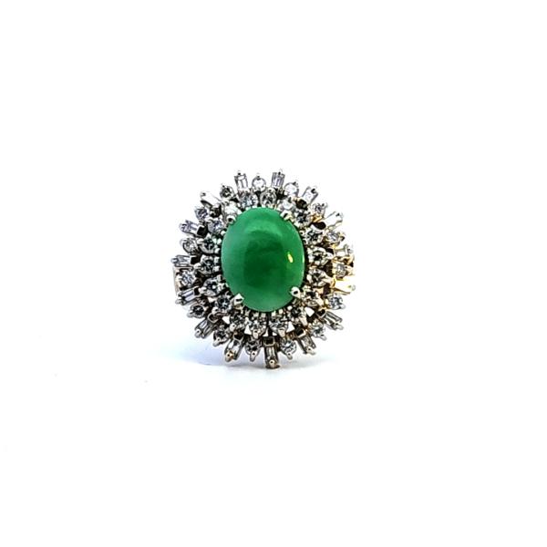 14k Yellow Gold Ring w/ Jadeite Centre Stone and Diamonds - Weighs 9.3g 