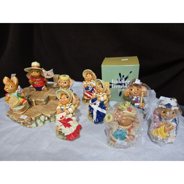 Pen Delfin Collectible Rabbit Figure Collection 