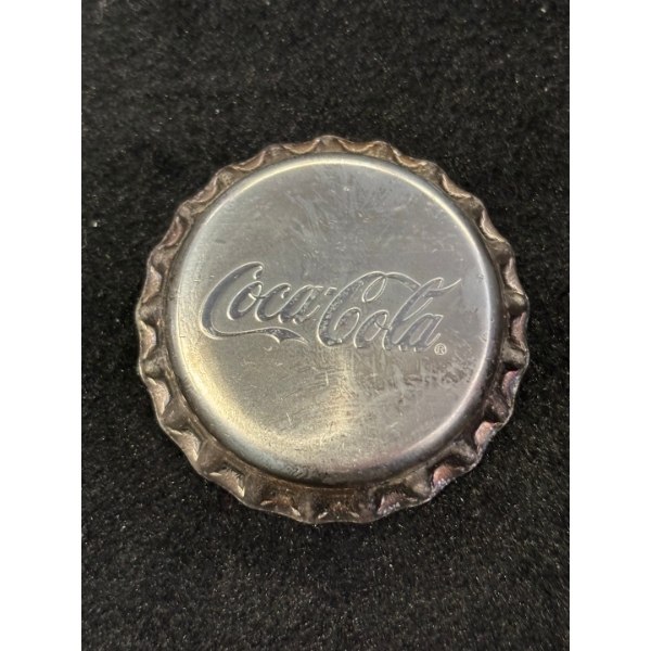-Coca-Cola 1oz .999 silver bottle cap great collectors piece