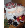 Image 4 : Santa Canister 8 T, Plastic Wreath 7.5" Diameter and More!
