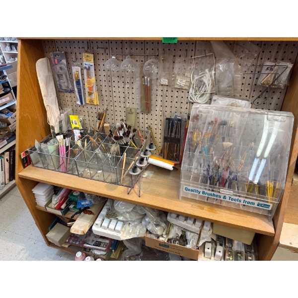 paint brushes, paintbrush, organizers, music boxes, and variety of paints