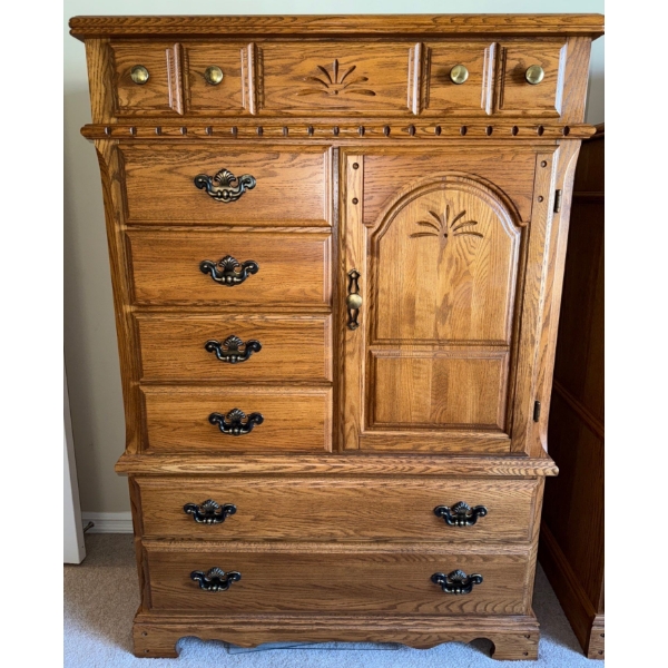 Vintage Oak Armoire 37x17x58