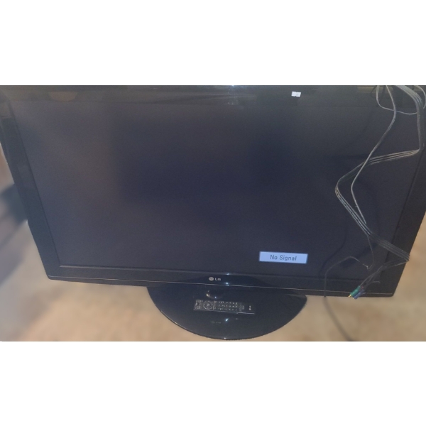LG HDTV Model 5252LG50-UA Television Set w/ Remote 