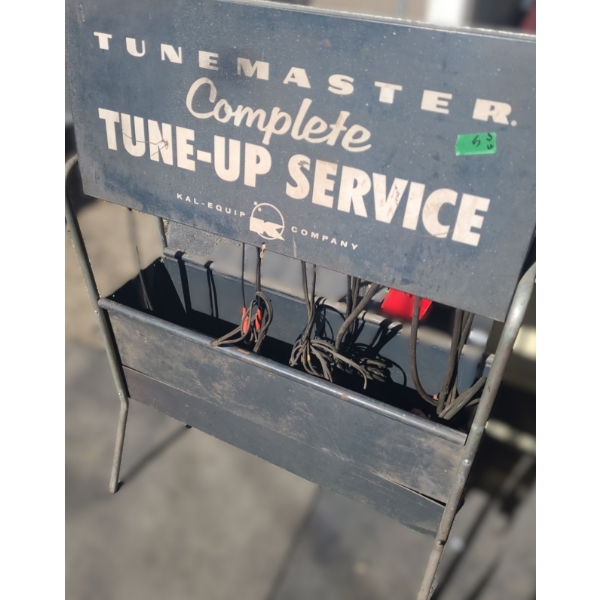 Vintage Tunemaster Tune-Up Service Stand 33 W, 14 D, 35.5 T (When Flap Closed)