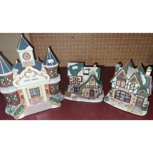 Holiday Homes: City Hall, Cafe, House