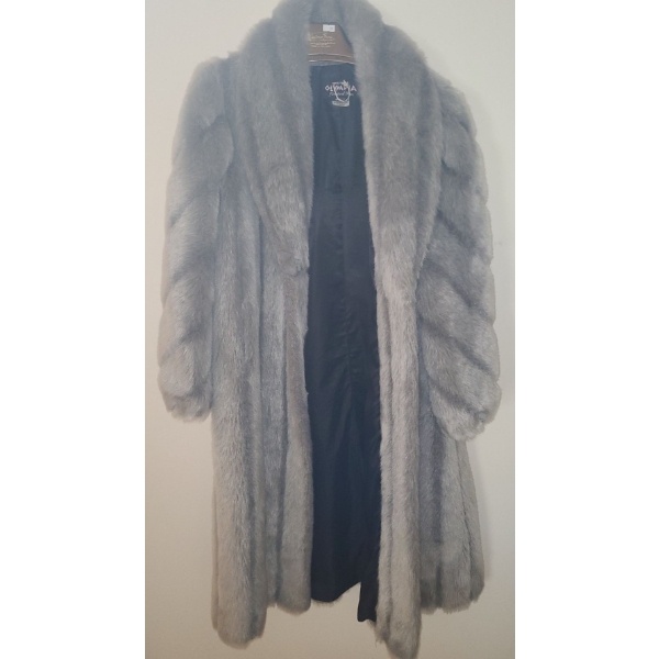 Olympia Women's Faux Fur Jacket Size Large 