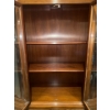 Image 12 : Stunning Vintage Federal Style Mahogany Bowfront China Cabinet 60x17x82