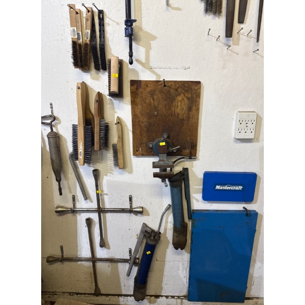 Shop Vice Grease Gun 2 Tap & Die Sets (Large & Small) & More 