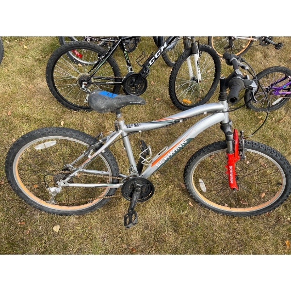 Schwinn front suspension kids mountain bike