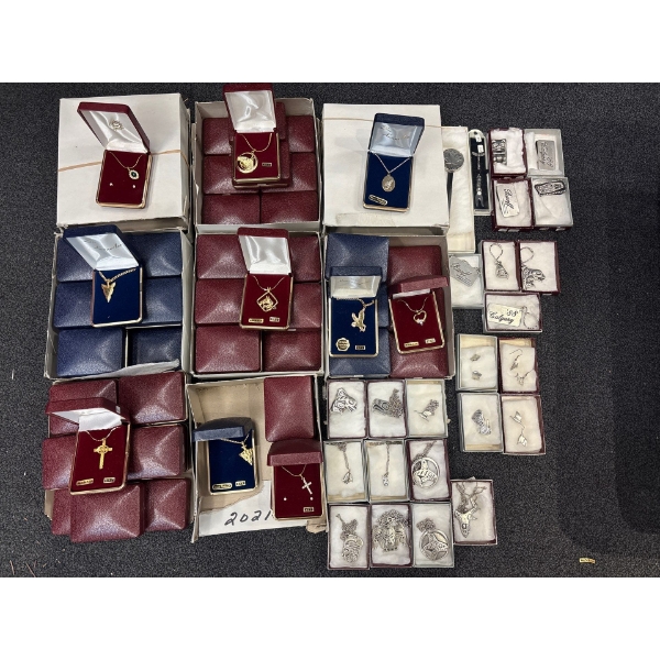Bulk Costume Jewellery Necklaces, Orca Necklaces, Money Clips, Keychains, Earrings
