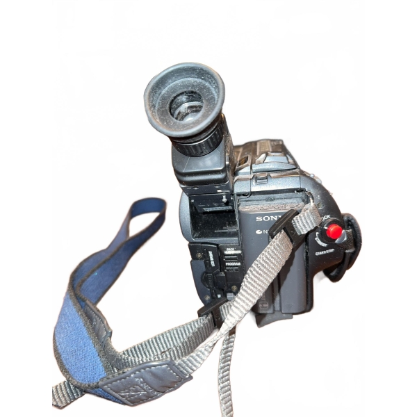 Sony Handycam Vision CCD-TRV65 Camcorder Set