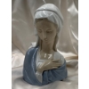 Image 1 : LLADRO Porcelain 'Meldonna' 9T