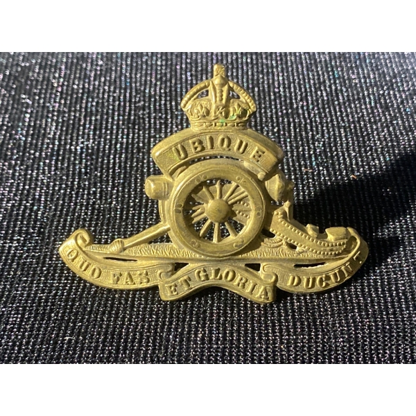WWII Royal Canadian Artillery Officer Cap Badge