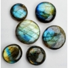 Image 2 : Labradorite (100.5 ct total, up to 20 mm)