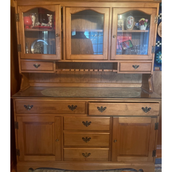 Beautiful Solid Wood China Cabinet Cottage Style  Cupboards & Drawers w/Glass  Lots of Storage!