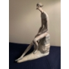 Image 2 : Lladro Porcelain Harlequin Banjo Figurine 11x14