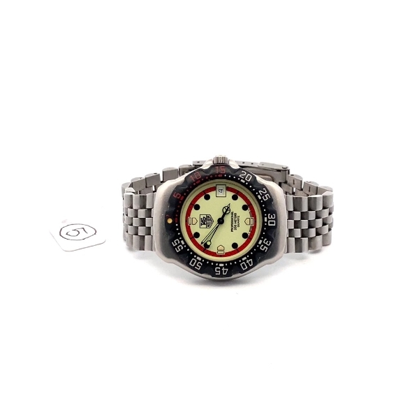 Tag Heuer Professional Divers 200 Meters Yellow Red Face Quartz Swiss Made