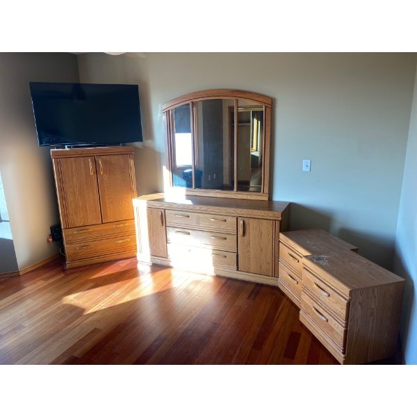 Bedroom Bundle - 50" SONY Bravia W600B w/ Vintage Armoire Dressing Table w/ Mirror & 2 End Tables  