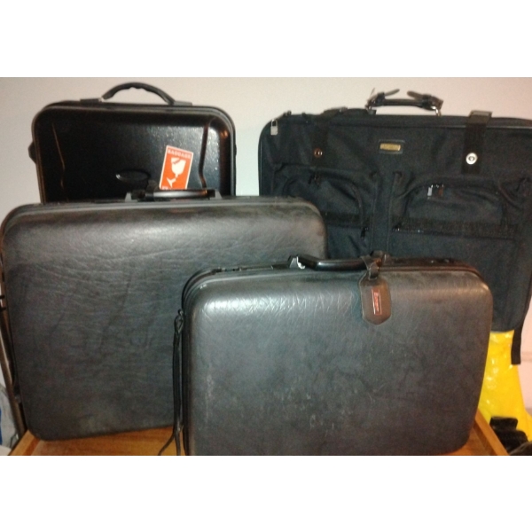 Vintage Luggage Collection - Travel Accessories