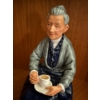 Image 2 : Royal Doulton 'The Cup of Tea' Figurine, 7.5T