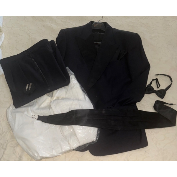 Luxury Men's Complete Tuxedo - Custom Made Size Unknown - Stored In Garment Bag 