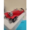 Image 4 : Franklin Mint Mercedes 500K Special Roadster Die-Cast Model with Accessories