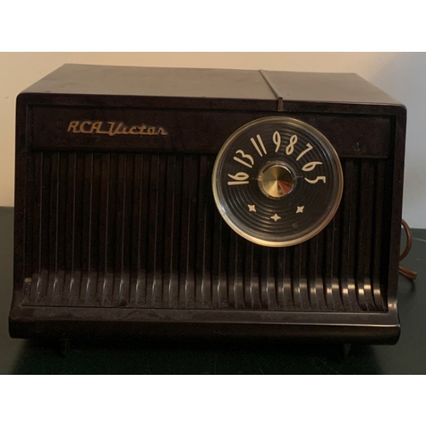 RCA Victor Antique Nipper V Radio 