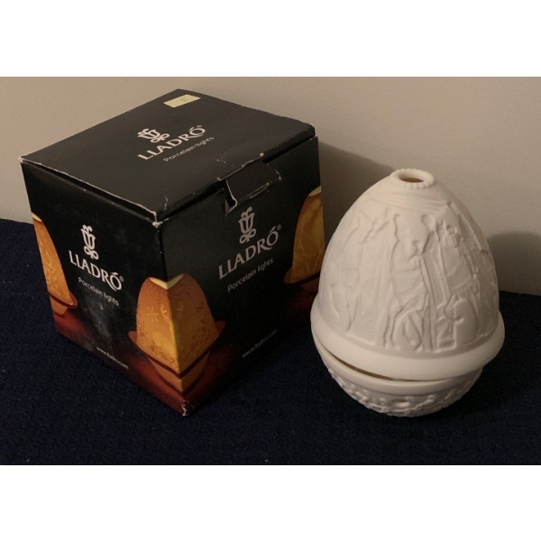	LLADRO Porcelain Light - 5T
