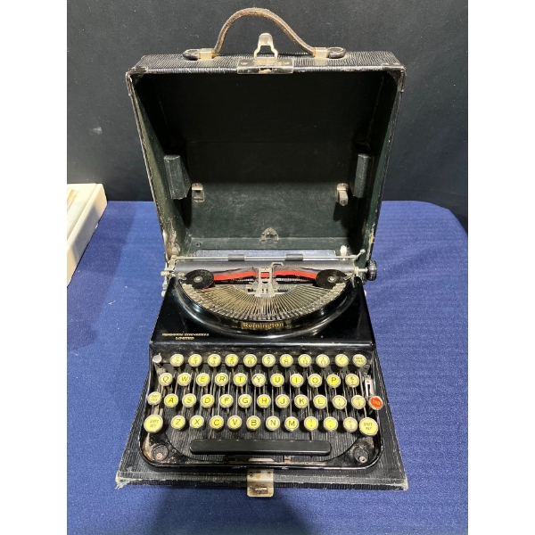 Remington Portable (No.3) 1928 Typewriter in Case, Works