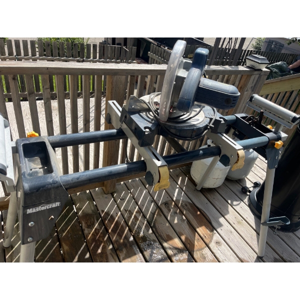 Mastercraft 8 1/4 compound mitre saw with stand