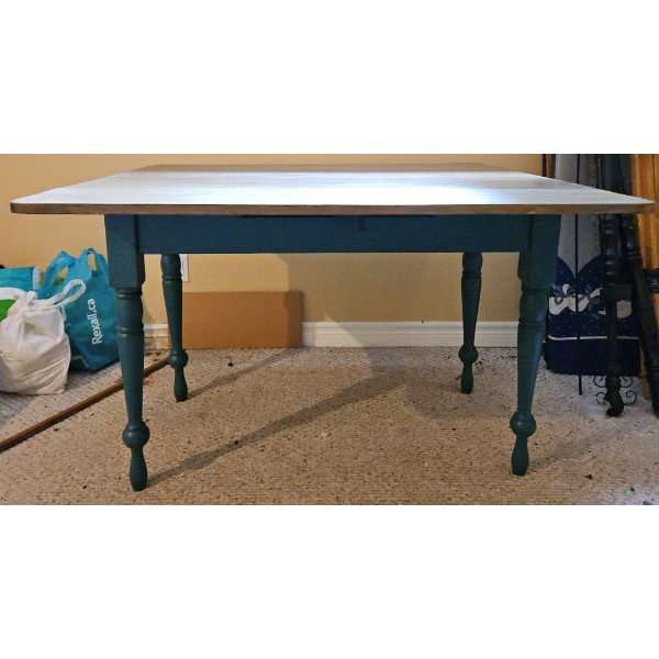 Wood Drop Leaf Table with Hidden Rotatable Wooden Dowels Support