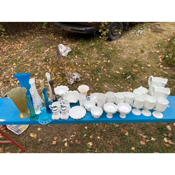 Decorative Glassware & Vases