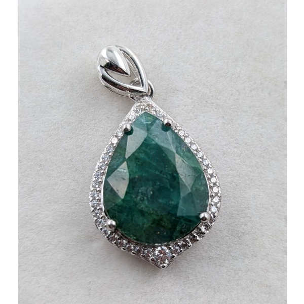  Silver Emerald gemstone Pendant 3.6 ct Certified ($15,367 Appraisal)