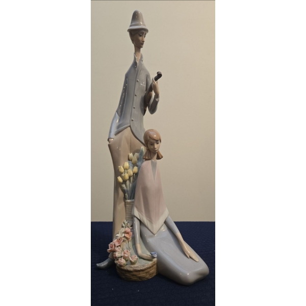 LLADRO Violinist & Girl Porcelain Figure #1039 -  7W, 6D, 16T 