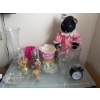 Image 1 : Decorative Tabletop Item Assortment