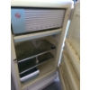 Image 3 : Vintage General Electric Space Maker Deluxe Fridge 31 w, 30 d, 56 h