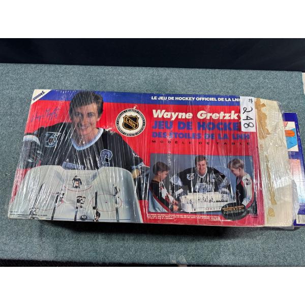 Wayne Gretzky Rocket Hockey Table Top Game