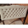 Image 2 : Upholstered Twin Bed Frame with Button-Tufted Headboard and Assorted Lamp Shades