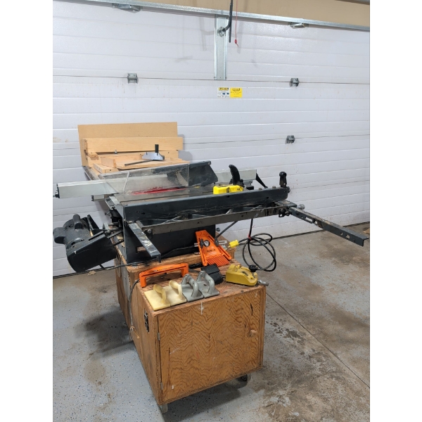 CRAFTSMAN 10' Contractor Table Saw w/ Cast Iron Top & Mobile Stand - All Accessories Incl