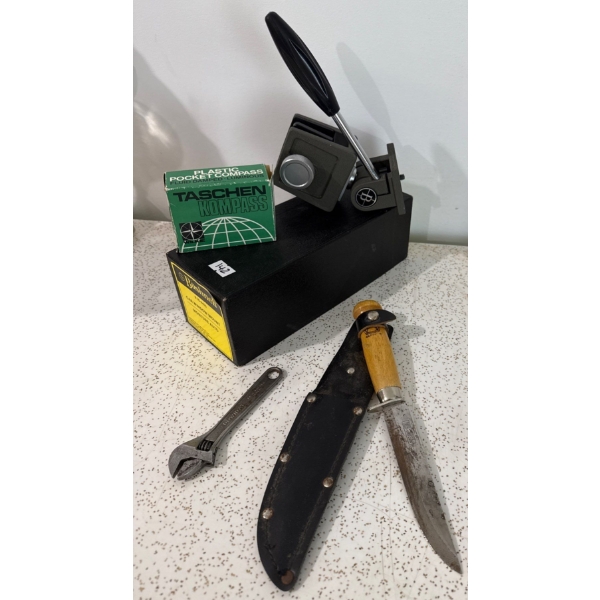 Bushnell Car Window Scope Mount #78-4405 & Scan Can Hunting Knife Sweden