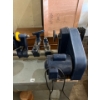 Image 2 : 37" Wood Lathe Made By MasterCraft Includes All Attachments & Chisels 