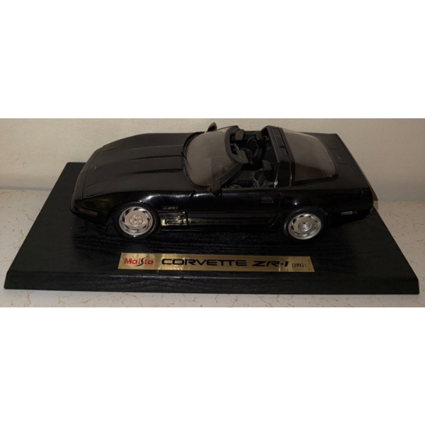 Maisto Corvette ZR-1 (1992) Die Cast Model Vehicle