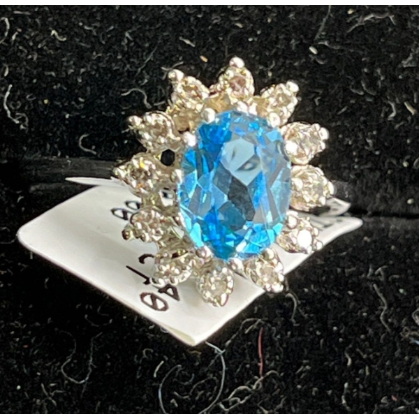 Blue Topaz, 10K Gold & Diamond Cluster Ring (total weight 3g)